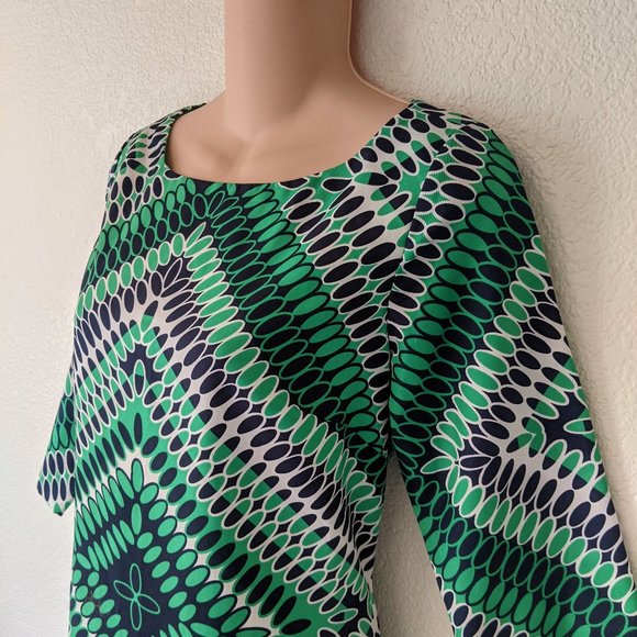 Green Geometric Shift Dress by Banana Republic- Size 2 - Picture 2 of 4